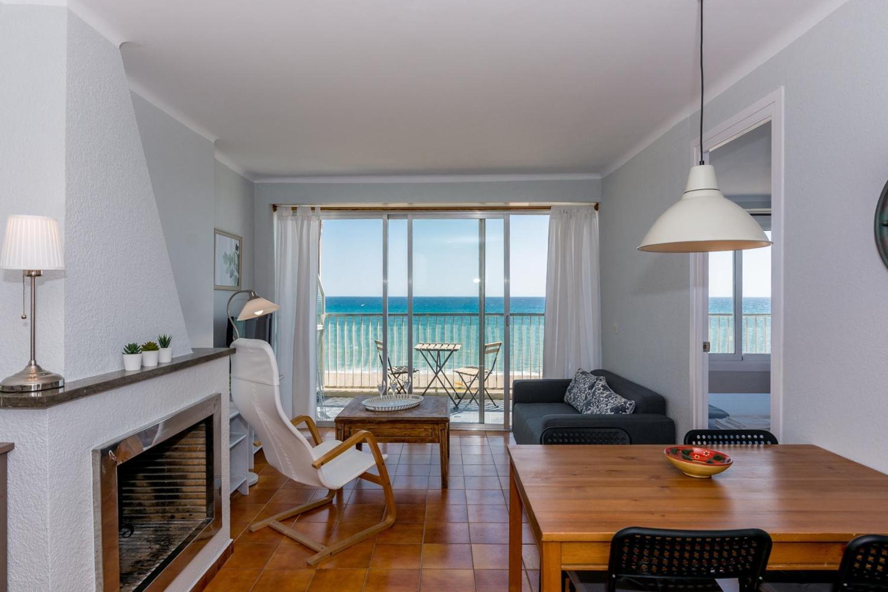 Homeholidaysrentals Etoile Calella Exterior foto
