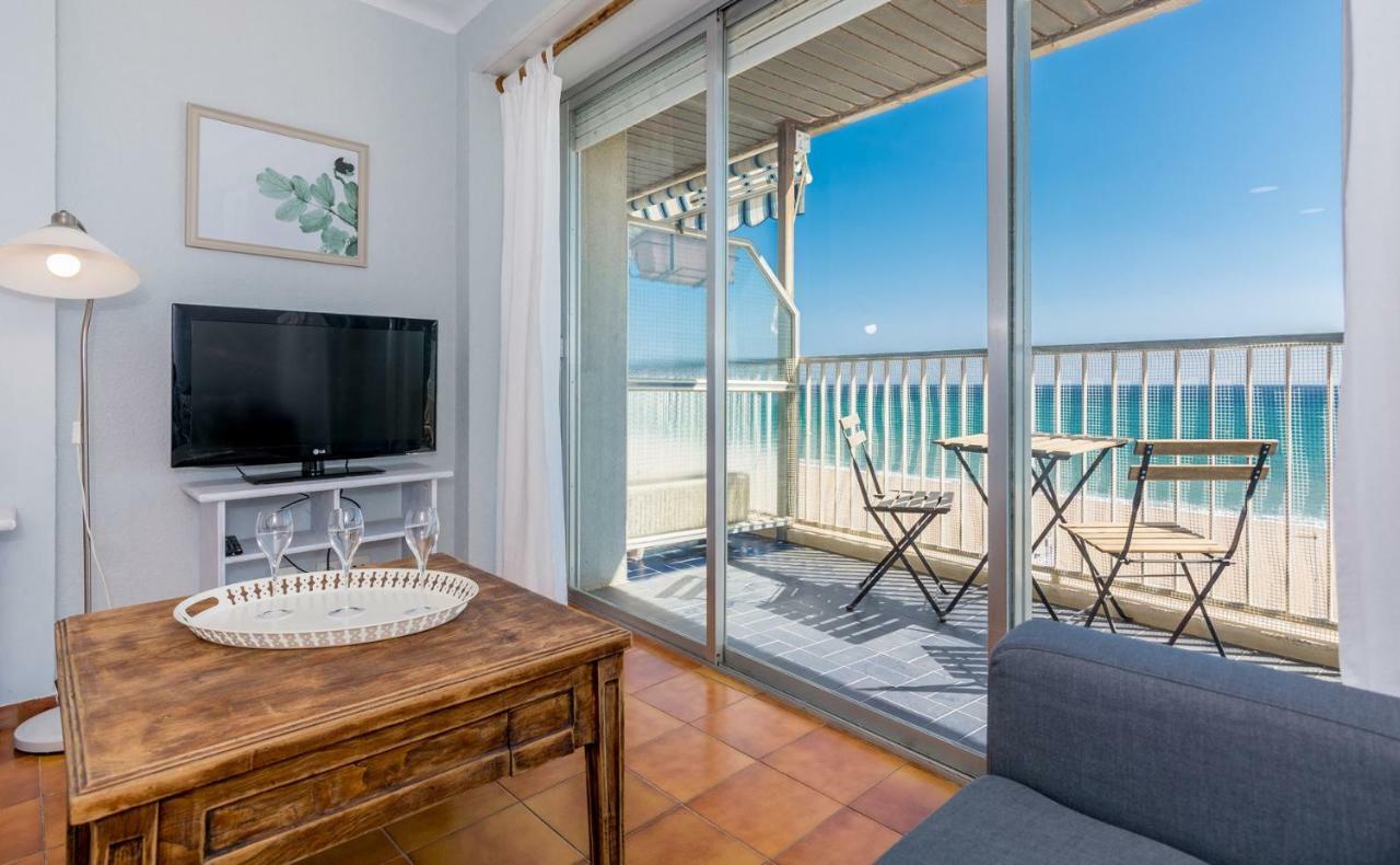 Homeholidaysrentals Etoile Calella Exterior foto